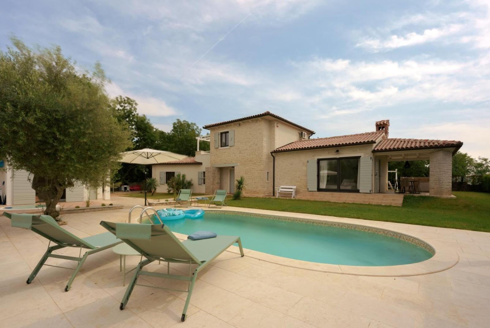Luxury Villa In Istria - 9,000 Sqm Private Estate With Pool & Sauna, 15 Min To Sea, Near Fazana, 3 Bedrooms Jursici Luaran gambar